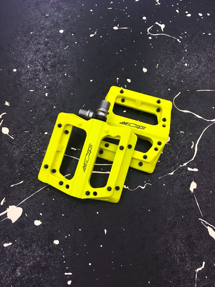 CageACycles's tweet photo. Azonic Blade pedals have arrived at Cage A! Available in a range of cool colours. #cageacycles #azonic #flatpedals https://t.co/J9QySe5qaJ
