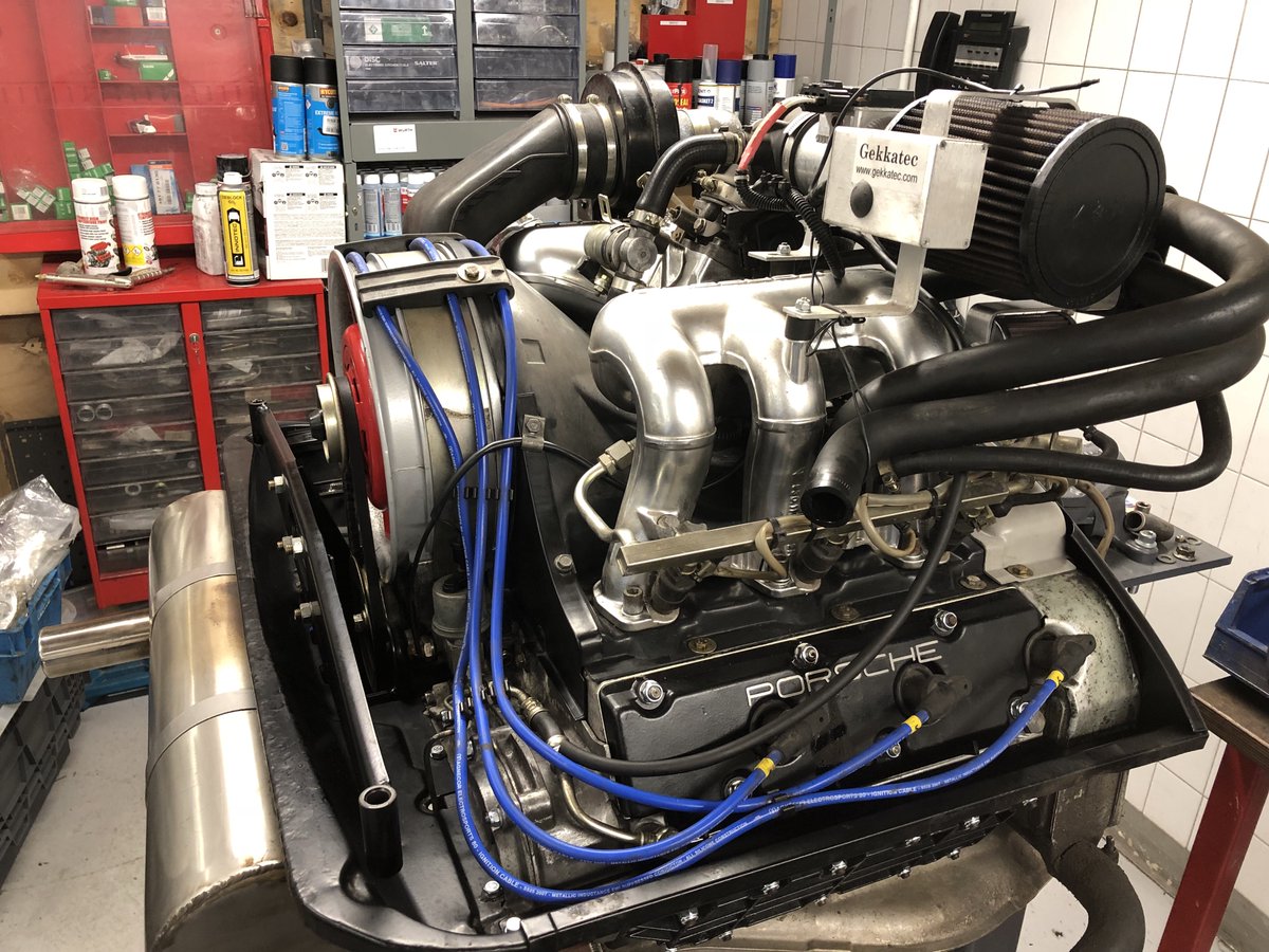 hpporsche's tweet photo. Another rebuild completed on a 911 3.2 backdate.. #porsche #porscheporn #porsche911 #SC #porscheclub #restoration #porschebackdate #porschemuseum #Luftgekühlt #porscheclassic #carrera #aircooled  #porsche911 #porsche964 https://t.co/HwUtcipTkQ