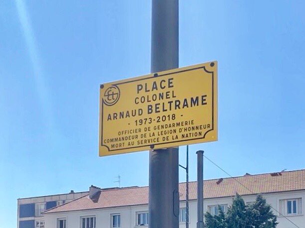 ArtiguesGilles's tweet photo. À son tour, notre ville de          @saint_etienne_ rend hommage au Colonel Arnaud BELTRAME, un an, jour pour jour, après l’attentat terroriste de Trèbes (Aude). Le conseil municipal en a décidé ainsi, sur proposition de la Commission des Hommages Publics, que je préside. https://t.co/C5eXIaP9bq