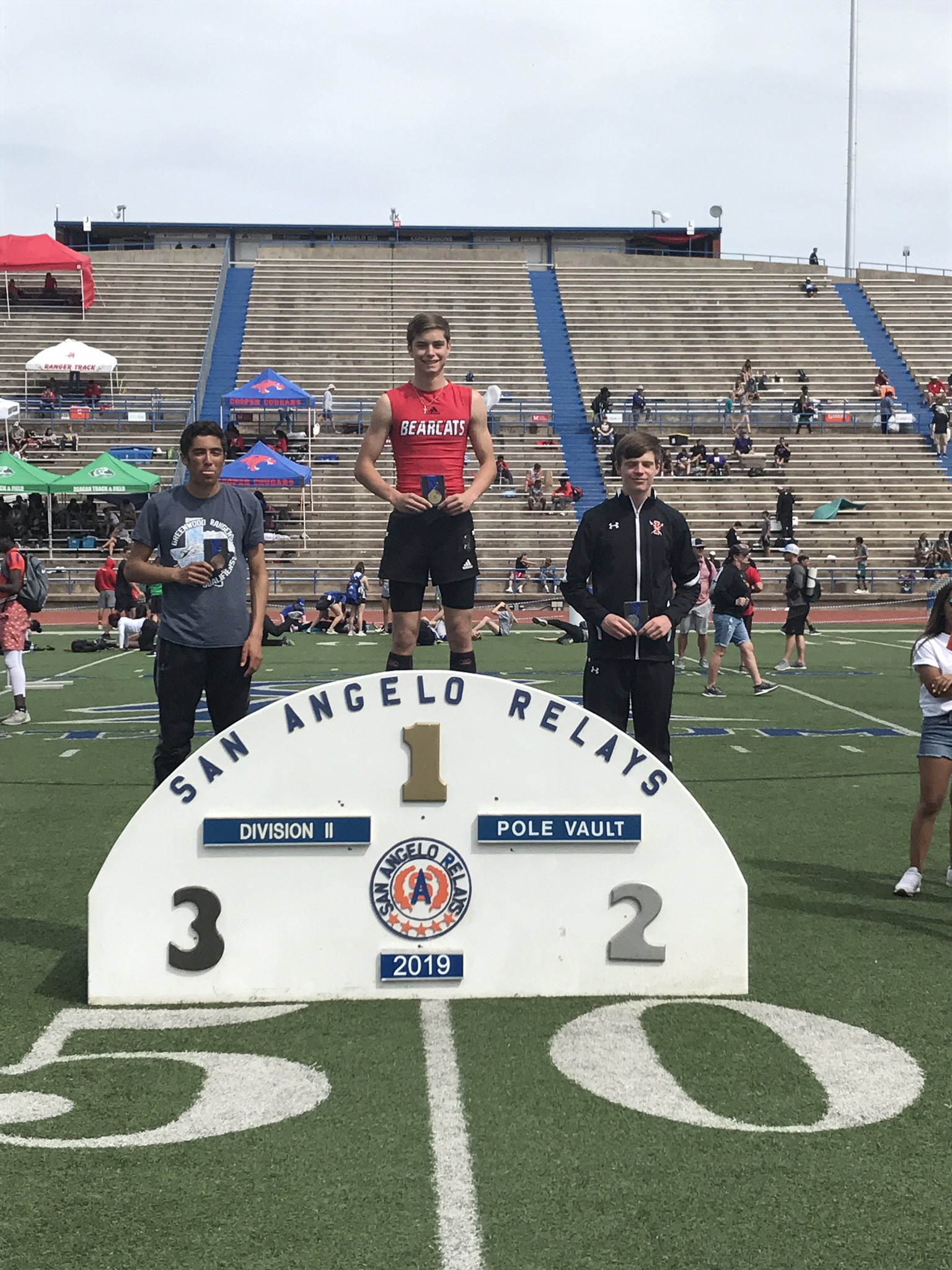Ballinger ISD on Twitter "Kennedy Byler 1st Place Pole Vault Division