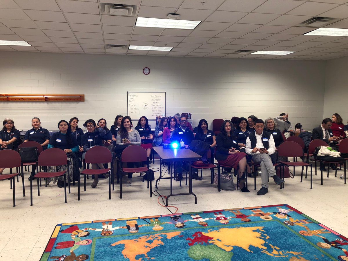 CortesDiani's tweet photo. #Miraistas #Maryland capacitándonos en #RedesSociales para difundir la linda labor de @MiraistasUSA @Mariacmoore @marce_bd #AyudarNosMueve #HelpingMovesUs #Voluntarios #MIRAUSA https://t.co/ZuZ0J4w3SV
