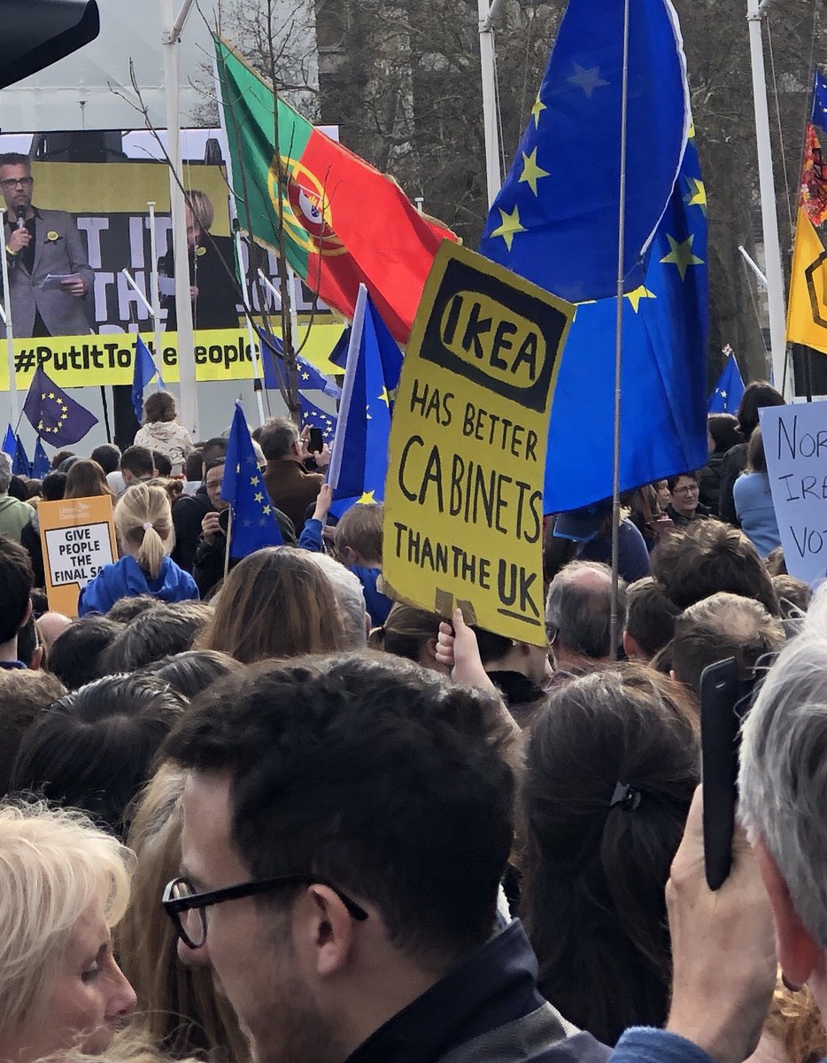 TheVeryRealAlex's tweet photo. One final entry into #SignWatch #PeoplesVoteMarch https://t.co/xWQ2R2tdwI