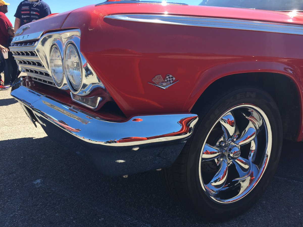 MattRHarris's tweet photo. The love affair with the American automobile and classics is alive and well!

#runtothesun19 #carshow #MyrtleBeach #DiscoverSC #musclecars #hotrods #classics #Chevrolet #bowtie #DudesWeekend https://t.co/iM4d3uQQij