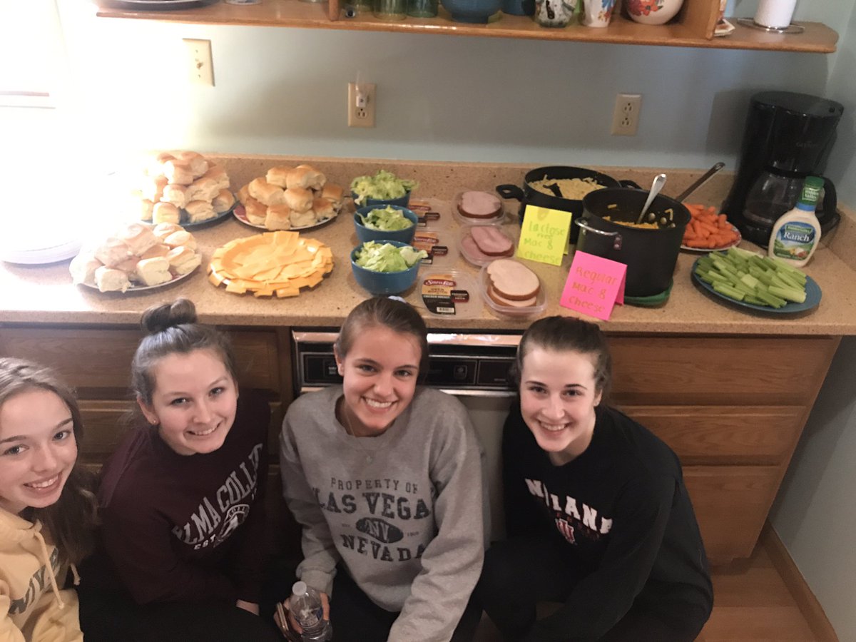 kerry_brennan4's tweet photo. Forgot the milk and butter but the lunch these girls made was spot on! #captionsbyJD #spf97 @softball_athens 🥛🧀🥪🥬🥕 https://t.co/n0YwfR8S5b
