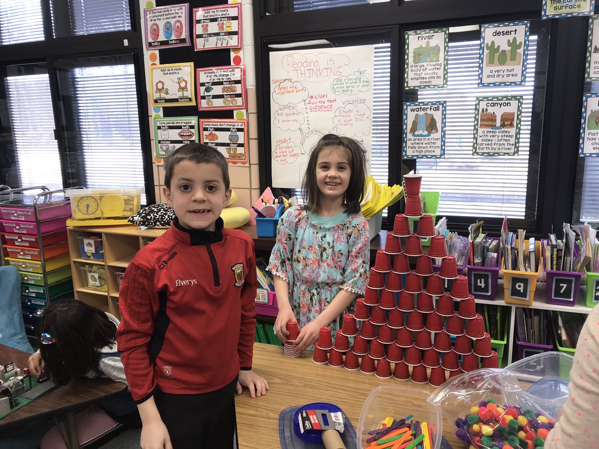 MrsWeller64's tweet photo. Doing STEM activities and challenges! @FranklinD64 #D64smiles #engagedD64 https://t.co/bb557H7wYT