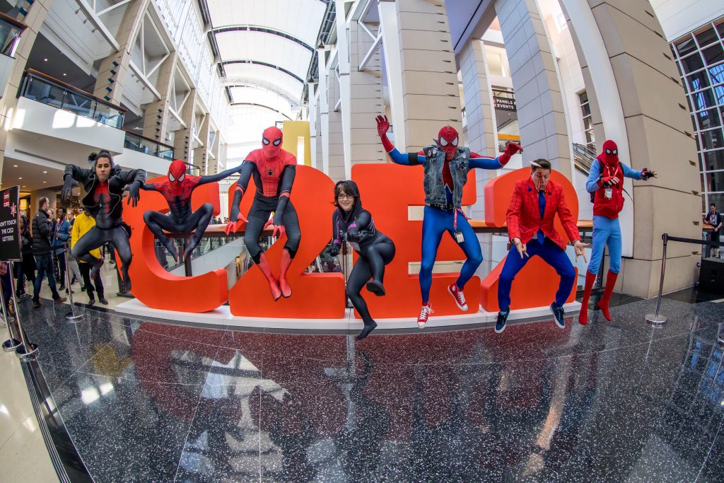 C2E2 tweet media