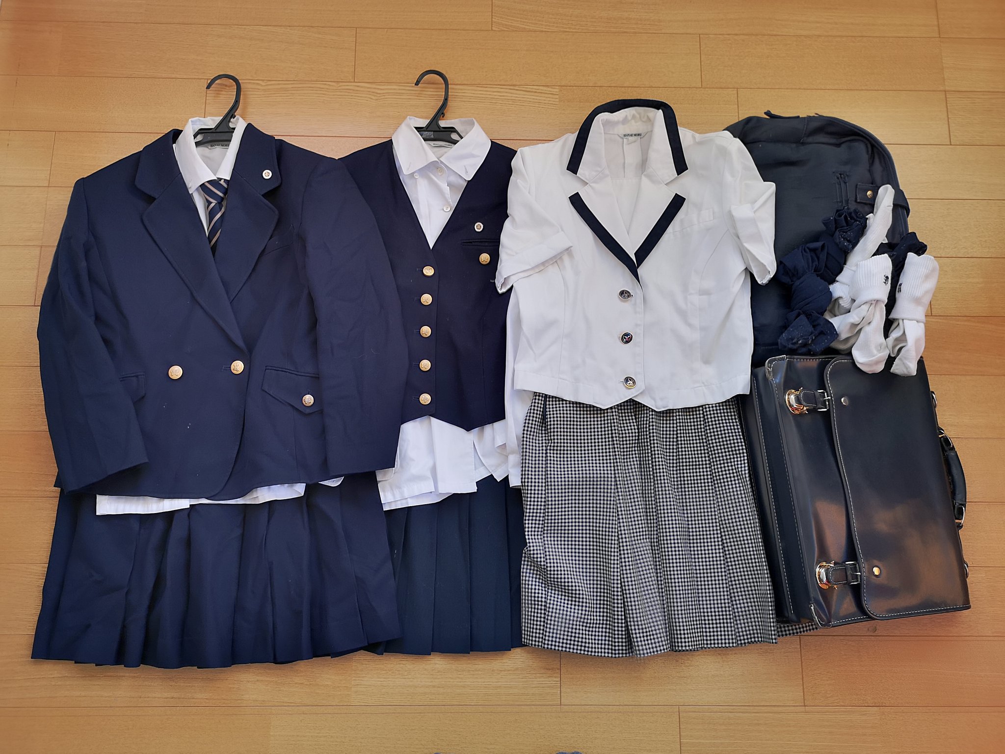 広島県 安田女子高校 制服フルセット13点 卒業 校章 ハナエモリ