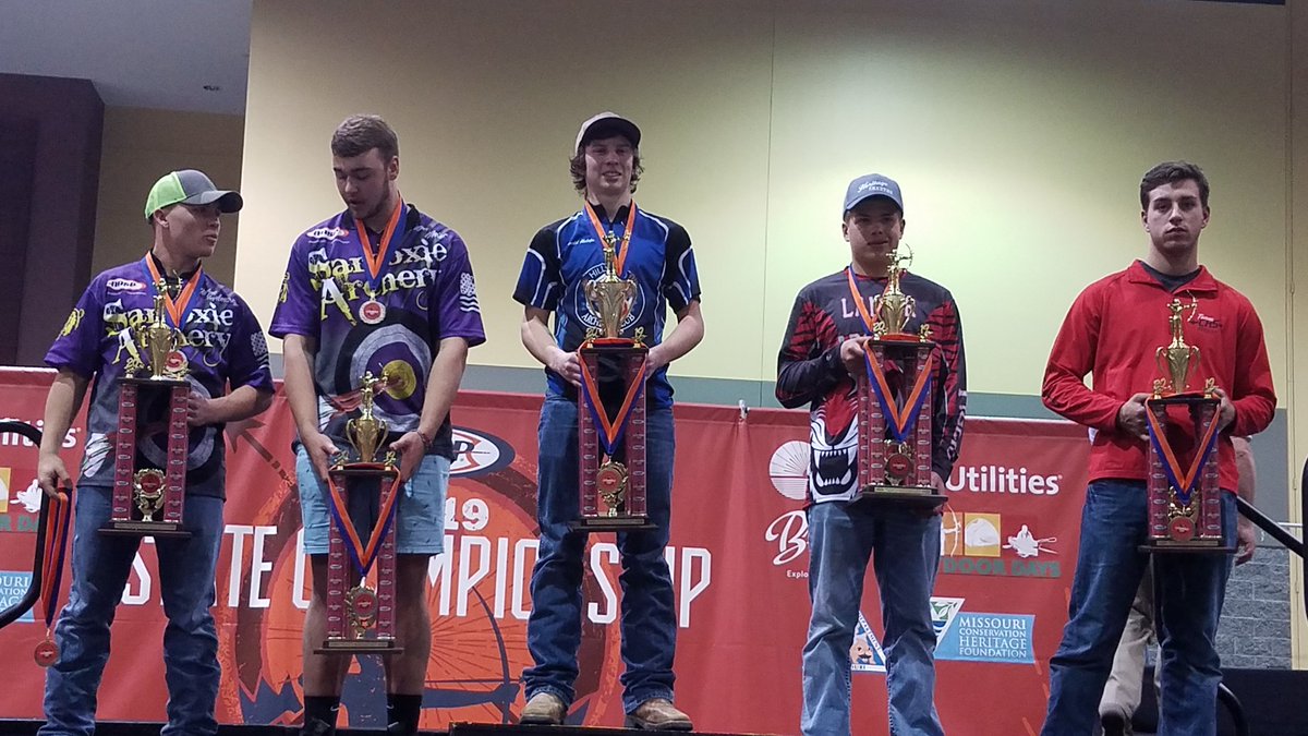 hsdr3archery's tweet photo. Bullseye 1st place high school male Donald H. https://t.co/184hMEVQju