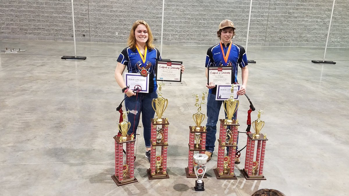 hsdr3archery's tweet photo. Bullseye TOP high school male AND female Donald H &amp; Madison G.  Look at all that hardware &amp; scholarships https://t.co/qecABWRwuw