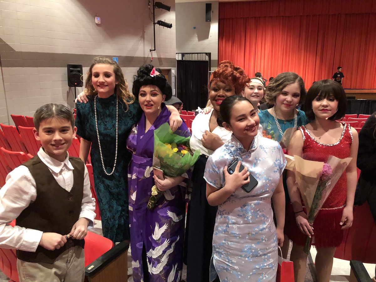 koratzanis's tweet photo. Brackman Theatre Group performed one incredible show! So proud of our students- Patti Brescia did a phenomenal job &amp; seeing former BHS students put their heart in helping make this a great production was just amazing! https://t.co/tOxrxoqp2N