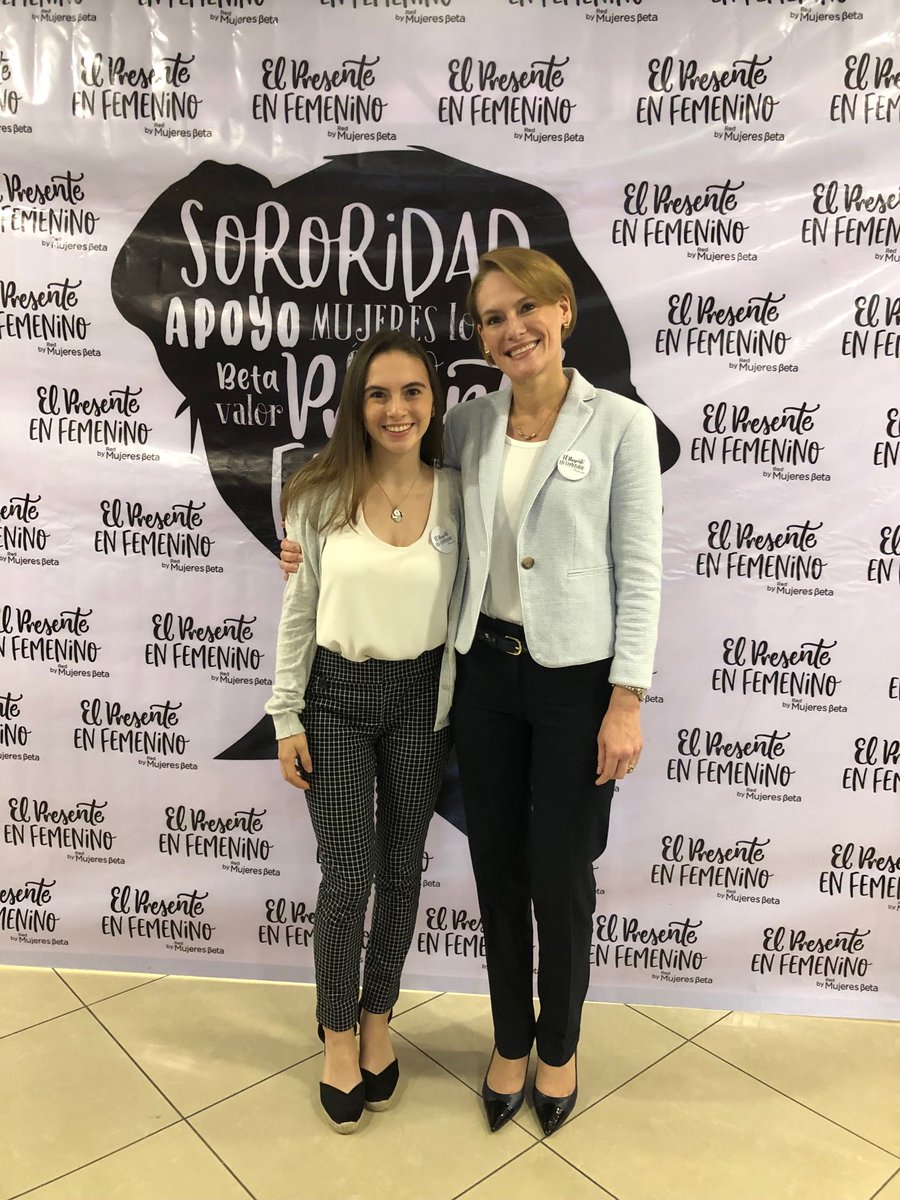 ahulbert1's tweet photo. Orgullosa de mi hija https://t.co/nW5YqQR4lt