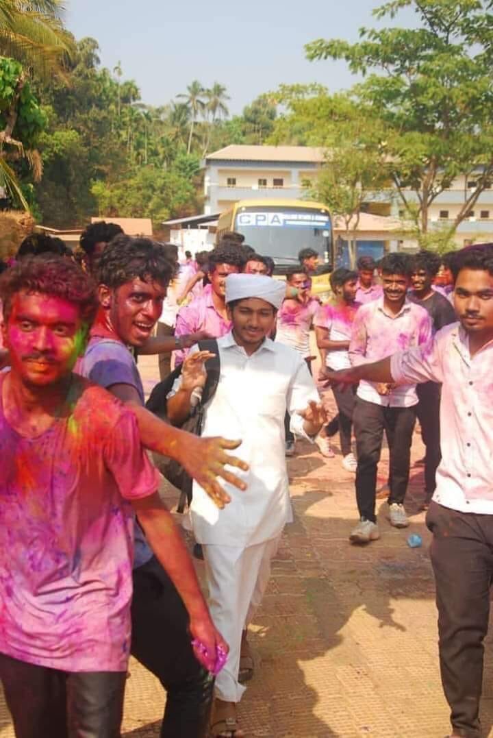 SadamUdhay's tweet photo. ஒரு விளம்பரத்தை பார்த்து கதறுனவங்க...
இதை பார்த்தா தொங்கிடுவானுங்களே..
#சகோதரத்துவம் #Brotherism @BJP4India https://t.co/8LLR4mMGNa