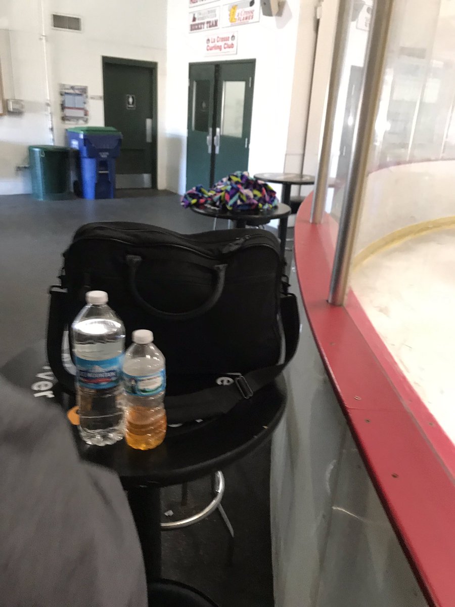 Kenyonm80's tweet image. Got to get to the rink early to compete for the high top tables! #jrnotes