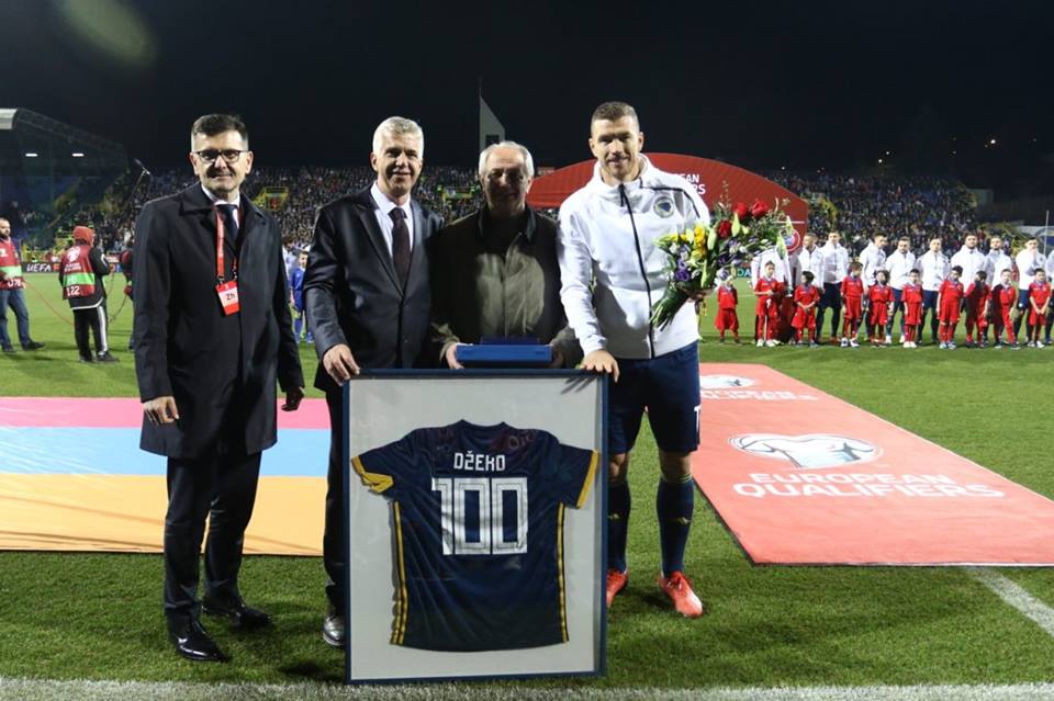 dzeko_diamond's tweet photo. Congratulations to @EdDzeko on your 100th appearance for Bosnia-Herzegovina.👏 🇧🇦@EdDzeko #BiH #Dzeko https://t.co/QIjLF8NkDD