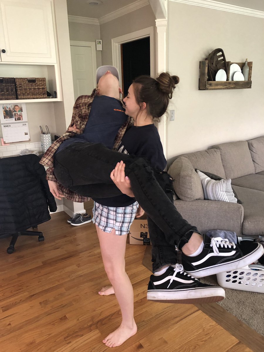 brynleighjoy's tweet photo. stop growing up https://t.co/zrxp3m1cL3