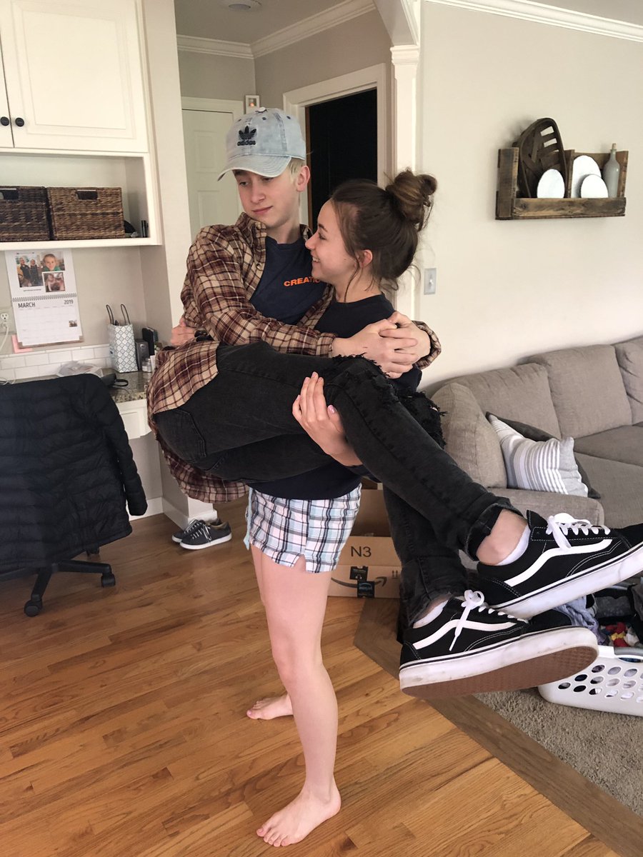 brynleighjoy's tweet photo. stop growing up https://t.co/zrxp3m1cL3