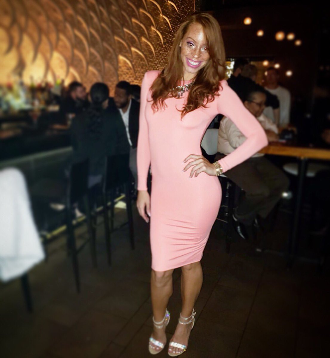 Madelynneross's tweet photo. Early bday festivities π₯³ #Dirty30
.
.
#atlanta #stkatlanta #atlmodels #bday #teamaries #frecklesmakeup #redhair #naturalredhead #freckles #mixedbabies #ketelone #webeallnight https://t.co/YKQHdexZl4