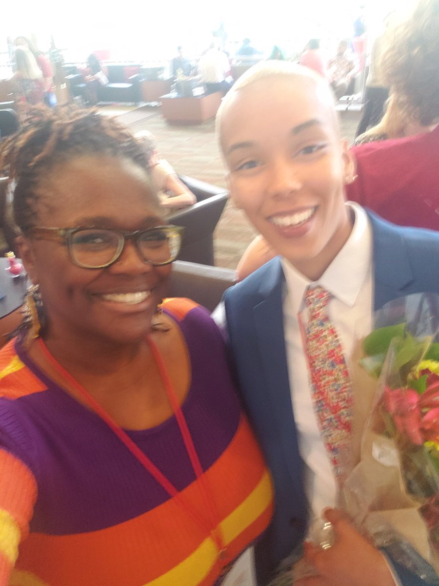 DrMcD_N_Action's tweet photo. Just as amazing off stage Nalo Zidan .. wearing the now famous suit. @BlkGrlMasculine #tedxlsu2019 #TEDxLSU https://t.co/ZYRDSJXBVE