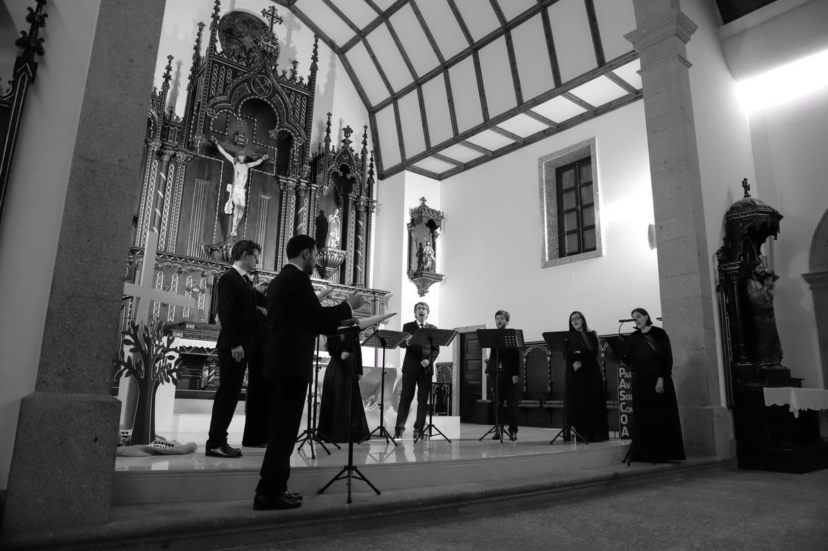 FCupertinoM's tweet photo. Concerto @Cupertinos na Igreja Matriz Antiga, em Vila Nova de Famalicão 

#FundaçãoCupertinodeMiranda  #Cupertinos #Música #Barroco https://t.co/05zVsgtdW6