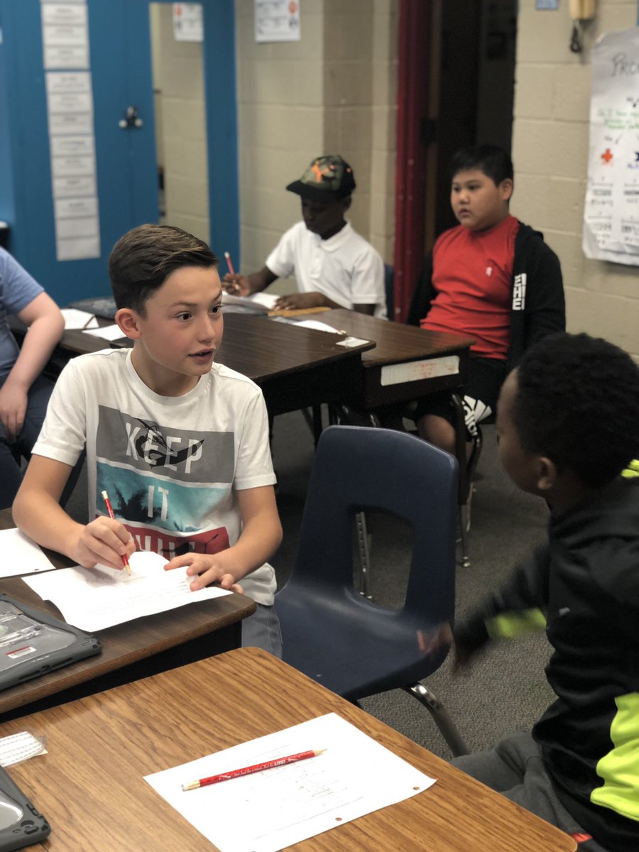 Mrsblkmn's tweet photo. #Collaboration and problem solving with some #NearpodVR added in = another fabulous #HPPMMastersAcademy #HPPMPride #RISDConnects https://t.co/Xbmh5UsEou