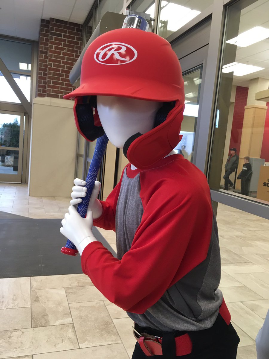 squatcheeontop's tweet photo. First time seeing the cflap retail. Had only seen it on @MLB before.These are @RawlingsSports youth and adult helmets @UniWatch @PhilHecken #baseball #helmets #cflap #rawlings https://t.co/4lZOgz8mAt