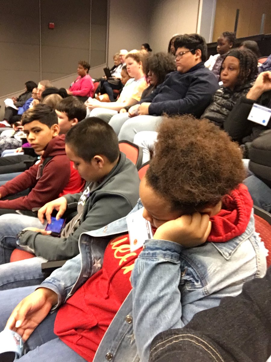 vickig252's tweet image. Field trip to NC State! ABC11 meteorologist Brittany Bell #STEMSharksBYTE #TeamSTEM #STEMulatingMinds #VANCECoProud #VCSBetterTogether2018 #VCSNoExcuse #VCSBelieveIt @VanceCoSchools @StemEHS @MHunter1964 @SmoovKris