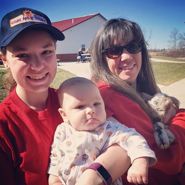 goatmilkjim's tweet photo. Who is the fairest?
#newborn #babygoat
#nofair
#cute #grandson
#adorable #baby #goat
#goatmilkstuff #family #farm
#gmskids
#thatbottomlip #tho https://t.co/UJhwJrzO8Q https://t.co/ejkXdZrtFv