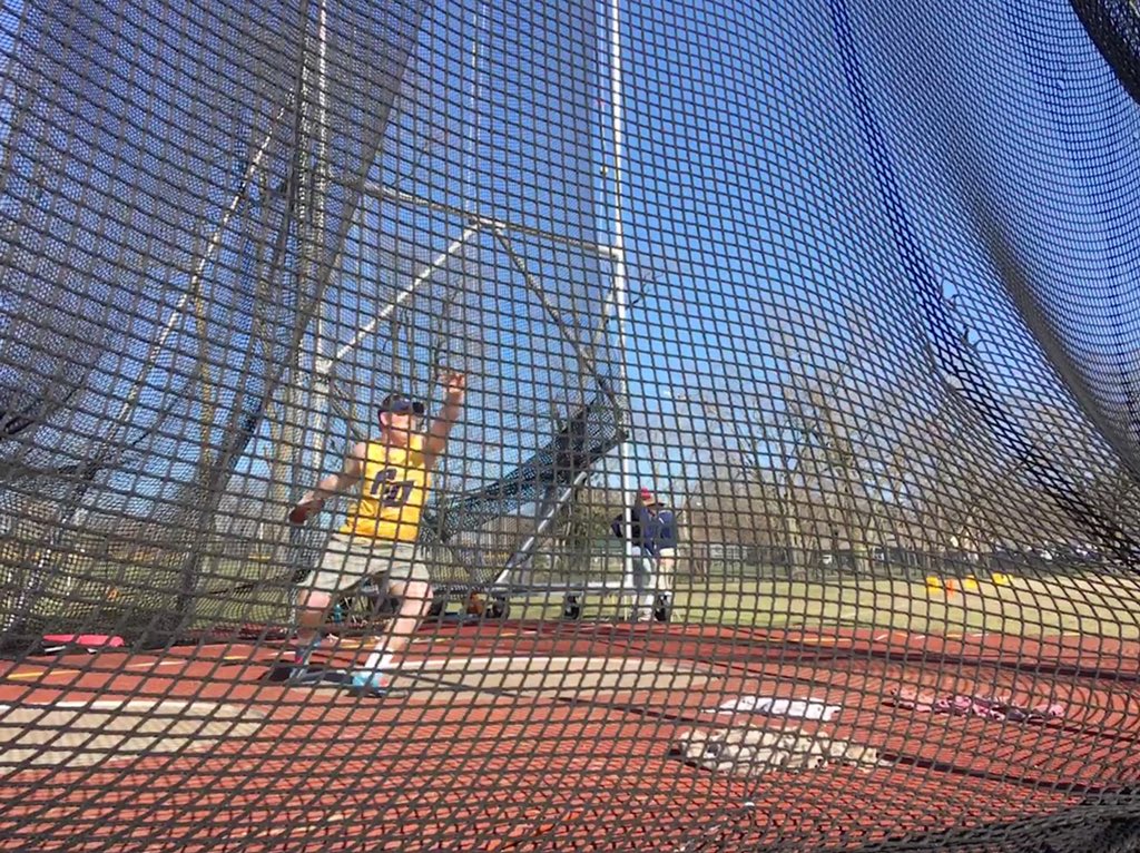 CUTFXC's tweet photo. congrats to the guys throwing discus!! sawyer made finals to finish 3rd overall with a 43.55m!! owen with 36.18m, sully with 31.45m, and jb throwing 30.45 #lastevent #heavyfrisbee #letsgethome https://t.co/uF6MsOKr9K