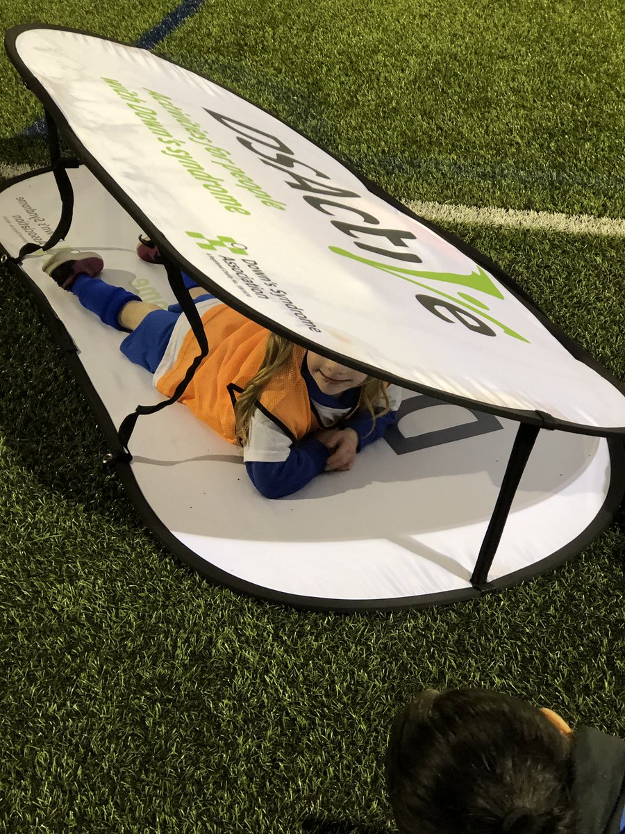 Elizabeth Bentley 💙 tweet media