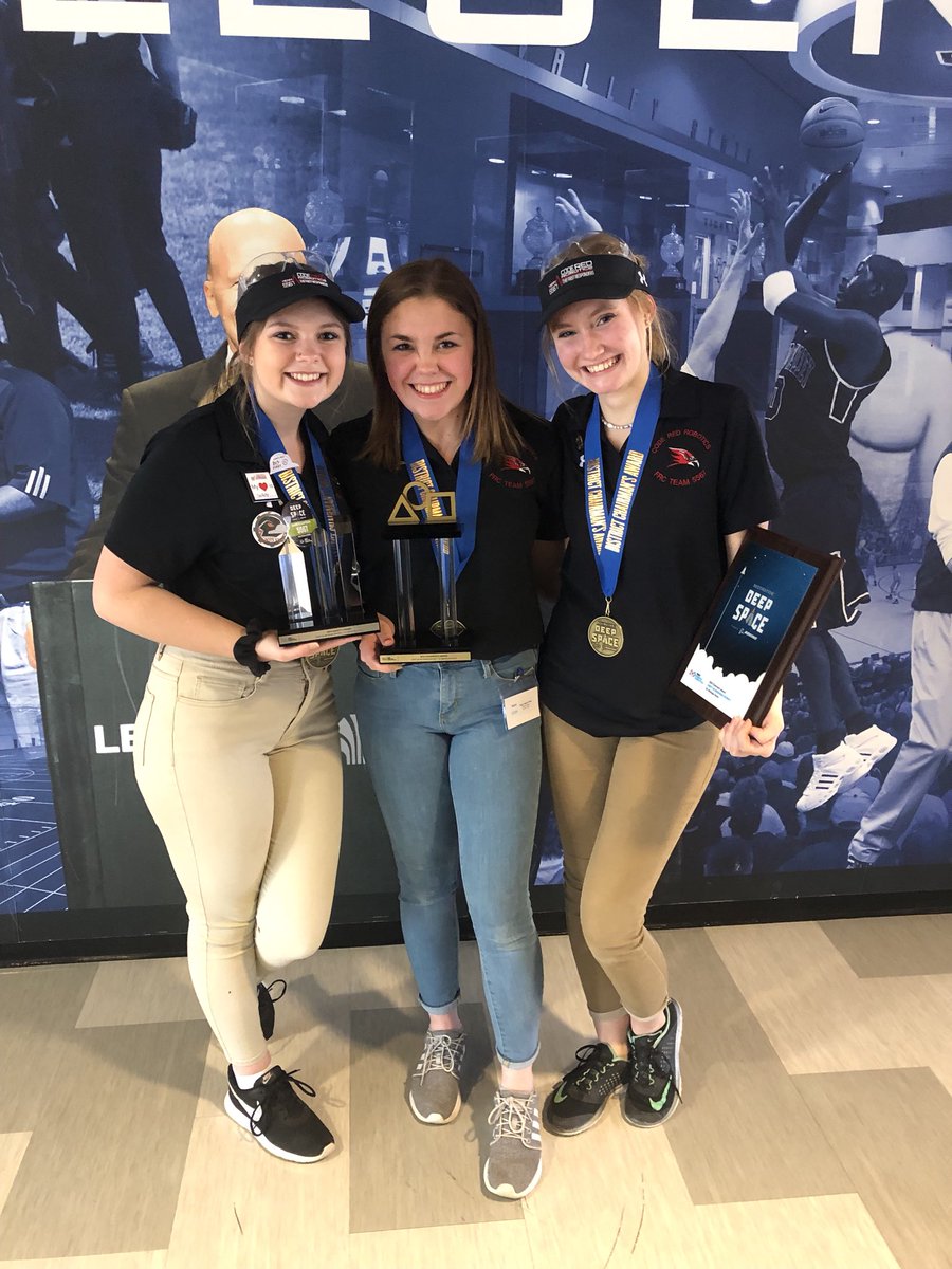 5567CodeRed's tweet photo. today’s accomplishments✅: chairman’s award, safety award and captain of team 6 alliance. @masbigreds #wehaveheart https://t.co/gF0koxmNoQ