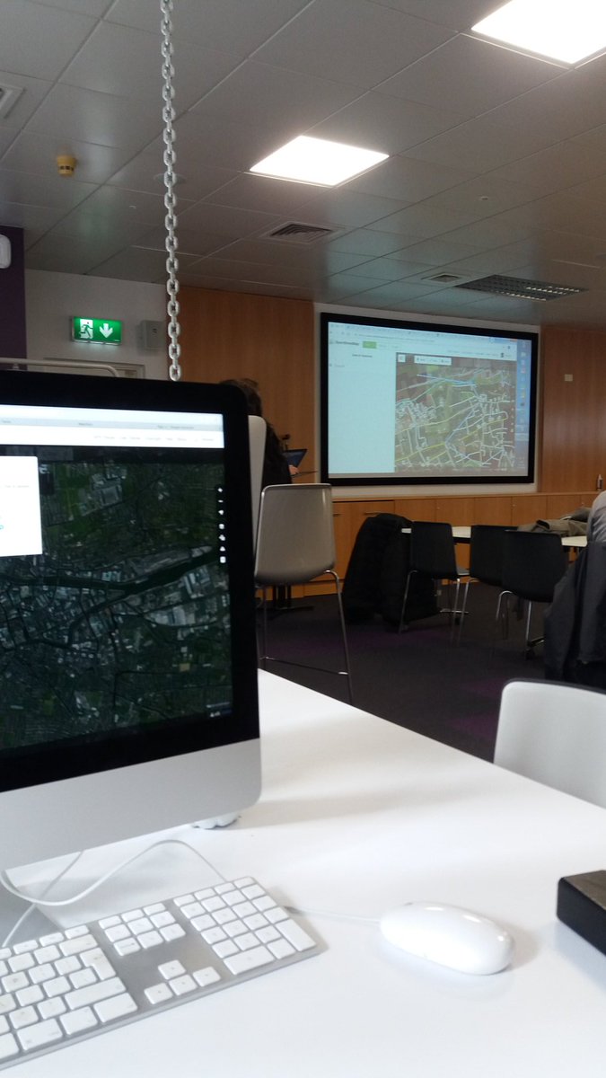 Mapping #Cork buildings with OpenStreetMap #MapCork #osmIRL today in University College Cork #UCC #UCCDH