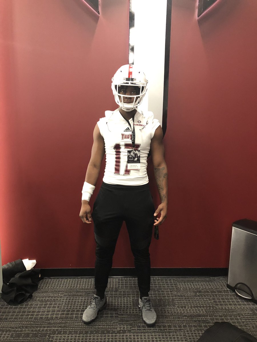Merrick_17's tweet photo. Had a great Junior day at Troy‼️⚔️ @gctitansfb @raveryjr @CoachAWarwick @BBlackmonTroy @TroyAthletics https://t.co/s2Qa700XEG
