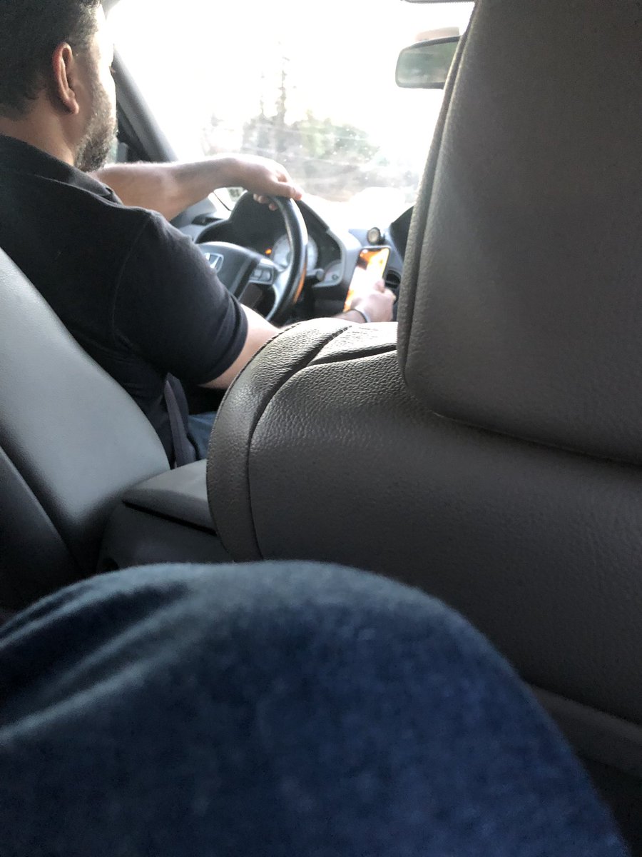 michaelLs2gomes's tweet photo. @Uber love when my driver is FaceTiming and driving https://t.co/Mh8MYfdpnm