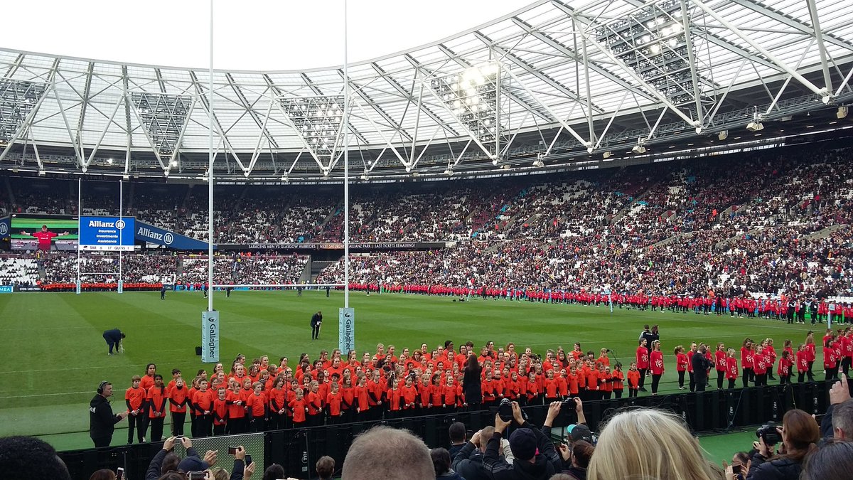 GeoffLaidler's tweet image. Great day @LondonStadium for the big @Saracens v @Harlequins match and to watch the fabulous @Stagecoach_GBR choir perform.