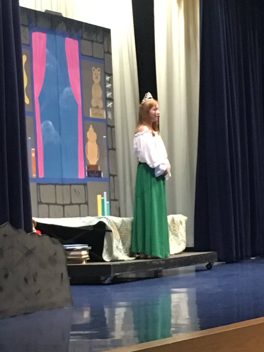 LMSRamblers's tweet photo. LMS Shrek performance!  What a show!!! #lmsramblers #traditionstartshere https://t.co/6D942RQSpC