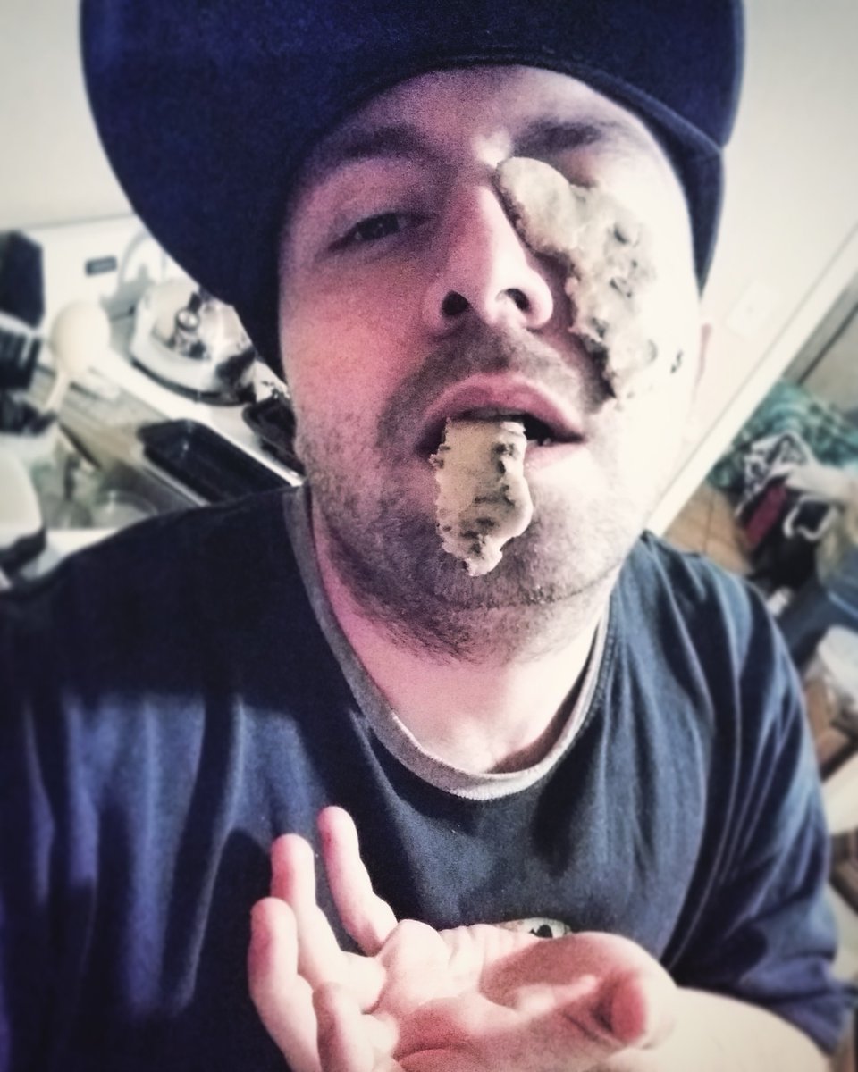 CHAZisGOD's tweet photo. The face you make when you become the free preview on a baking website.
🍪
😭
📹
#TAGCiTY
#Brooklyn #NYC #RawCookieDough #Selfie #Cookies #FreePreview #Clips4sale #Pillsbury #FoodPorn #Brazzers #DiGiTALiNSANiTY #ATOMiCpunk #ChazPsyKoticz #Hardcore #Terrorcore #Speedcore #EDM https://t.co/oxDKdzIZHy