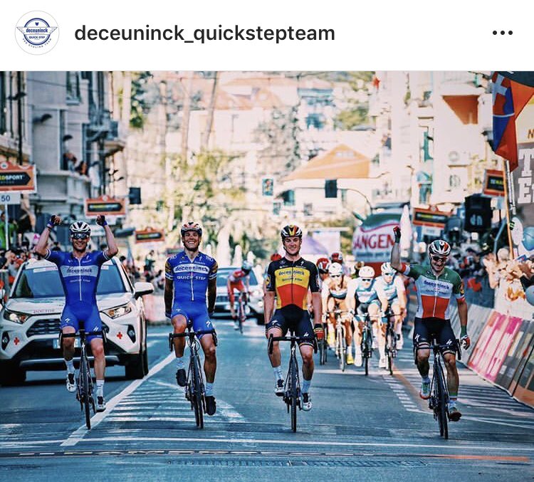 MaiteHolvoet's tweet image. Wanneer de foto van de ploeggenoten bijna mooier is dan die van de overwinning zelf #team #Deceuninckquickstep