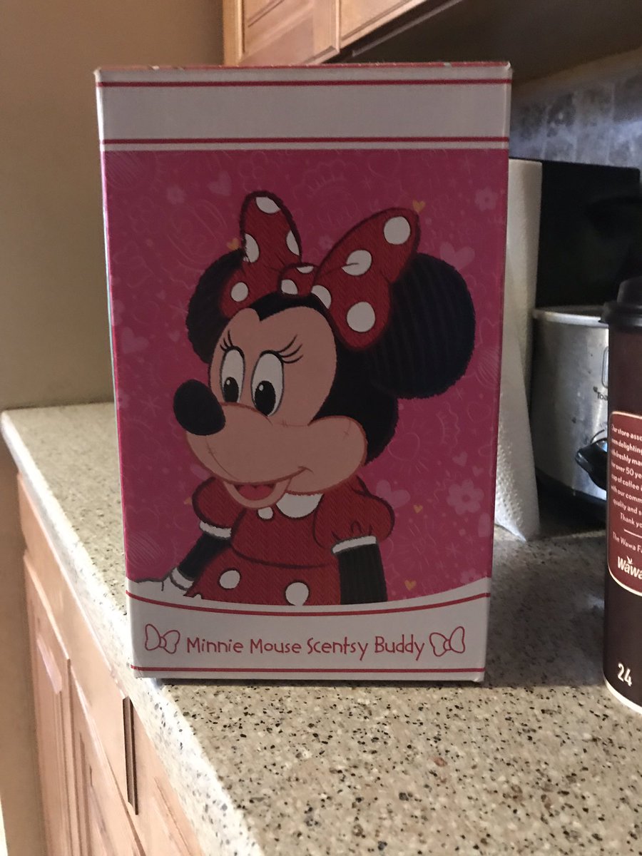 fitts_scott's tweet photo. Who’s looking for Mickey &amp; Minnie I have them they are $42.50 each contact me I have others https://t.co/E4NIUXa2WE