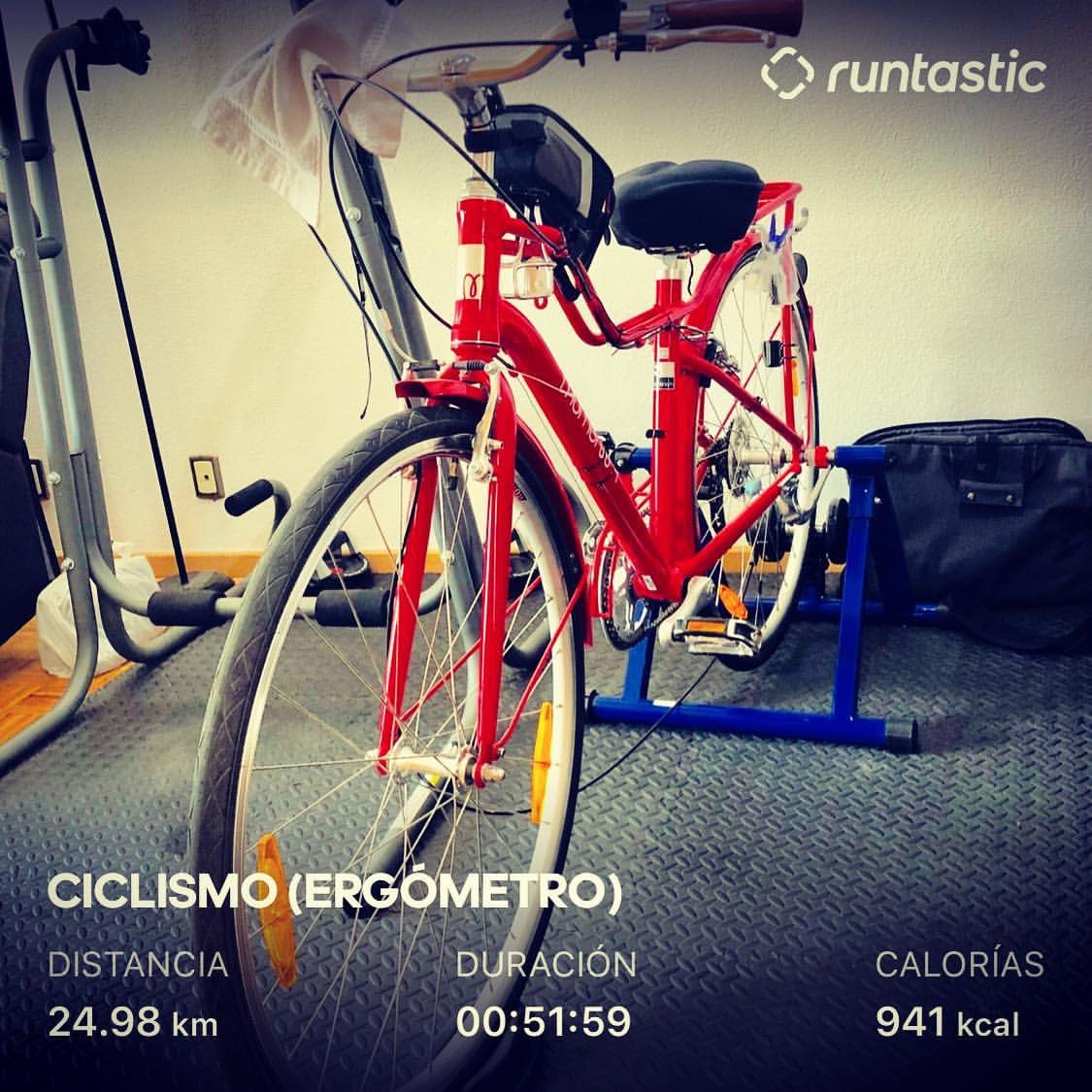 JI_VERA's tweet photo. 🚴‍♀️#Entrenamiento @RunnersPlusMX
▫️▫️▫️▫️▫️▫️▫️▫️▫️▫️
#Stationarybicycle #Exerciseequipment #Fitness #cardio #gymmotivation #Exercycle #ExerciseBicycle #StaticBicycle #Bicycle #motivation #fitnessmotivation #bike #ride #riding #runnersplus #SportAmbassador #Runtastic https://t.co/OkXZyeJ757