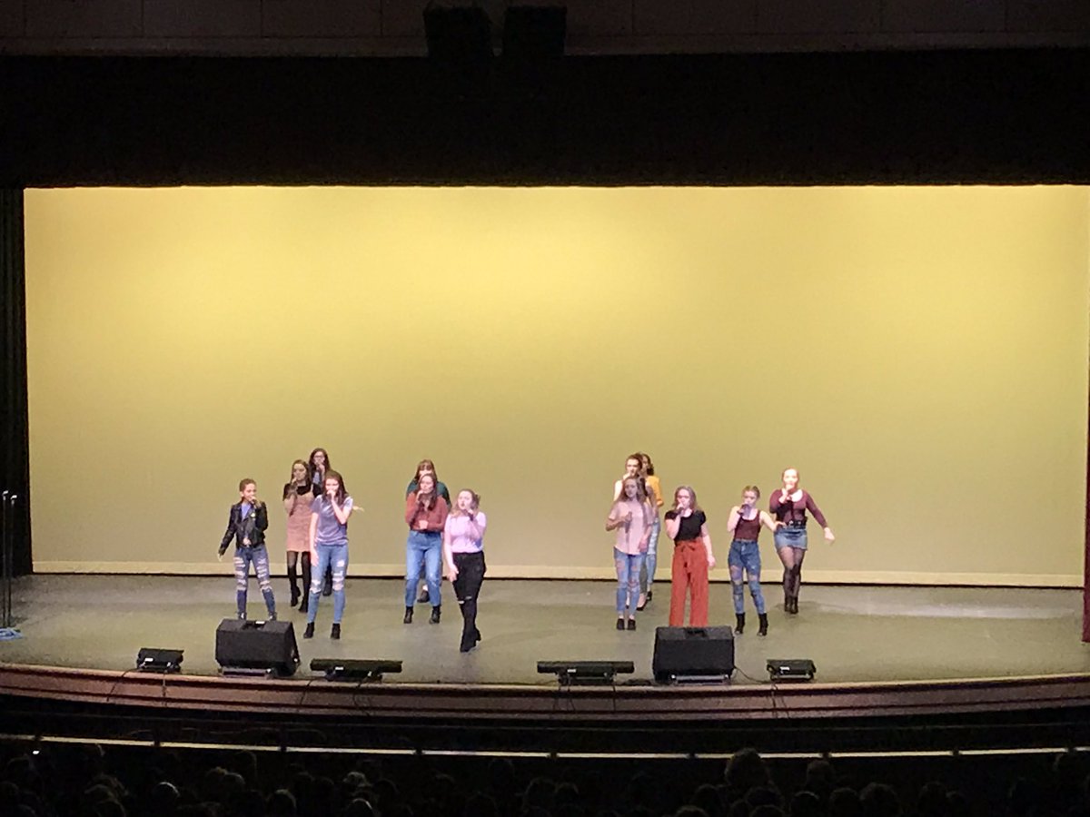 When you’ve got chops like <a href="/SpectrumPNHS/">Spectrum A Cappella</a>, it’s easy to #HitEmUpStyle! Tune in now to #Acapocalypse2019!