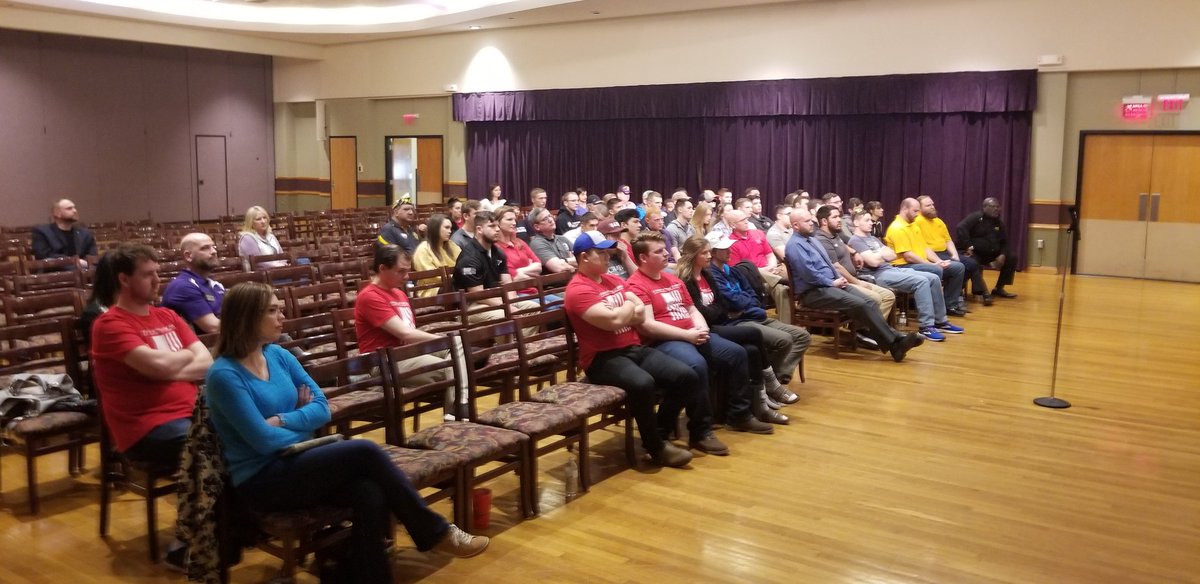 KstateSVA's tweet photo. Decent turnout to hear @KirstieEnnis speak for the 2nd Annual Kansas Student Veterans Consortium! https://t.co/lcMcqXI4Ba