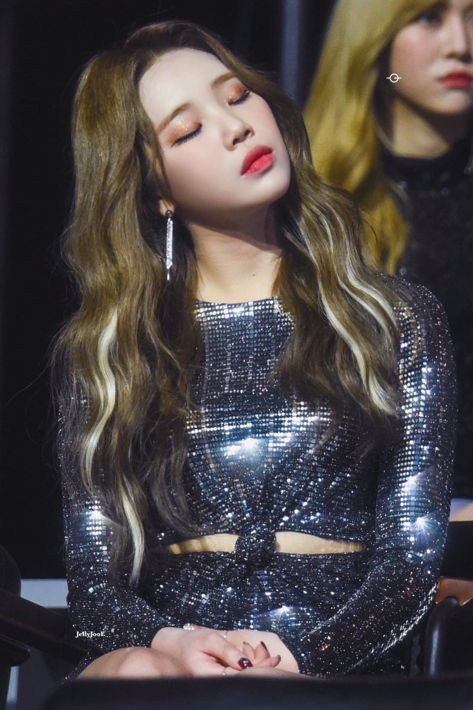 idolsperfeitos's tweet photo. Jooe - Momoland https://t.co/7PeEMf8FiS