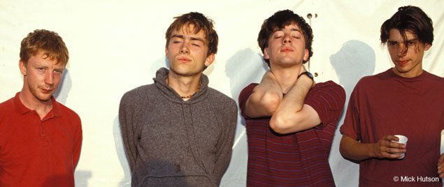 Blur are on now in El Vagón Alternativo. Happy 50th birthday Damon Albarn. 