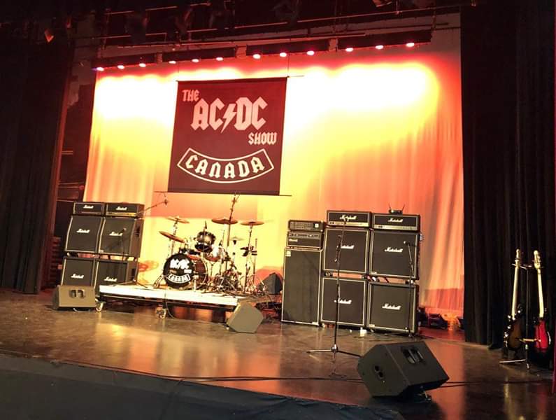 rhythmicpro's tweet image. The AC/DC Show is about to rock @AcademyTheatre1 in Lindsay!