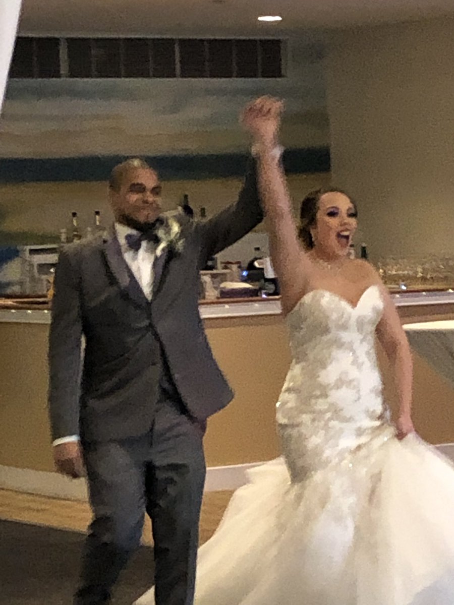 mylimation's tweet photo. Congratulations #aaronandkrystal4ever https://t.co/1hY6VHUptV