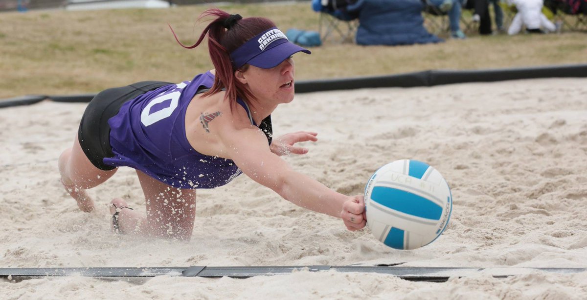 We battled it out with some of the nation's best today at the Fight in the Fort!

Recap 🏐: bit.ly/2UO06vT

We finish up our stay in Fort Worth with a 2:30 pm match against TCU tomorrow!

#BearClawsUp