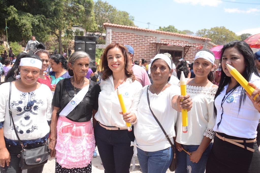 En <a href="/ProsperidadGua/">Prosperidad Ciudadana</a> valoramos a las MUJERES por lo que ya somos... y lo que somos es puro AMOR...