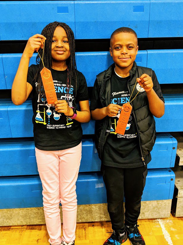 freySTEMlab's tweet photo. We were ALL winners, but these 4 duos placed in their EVENTS!! Love their HAPPY smiles!! #ScienceOlympiad @FreyFlames @cobbscience #PROUDcoach #FirstYEARteam https://t.co/NGsKqR4LLW