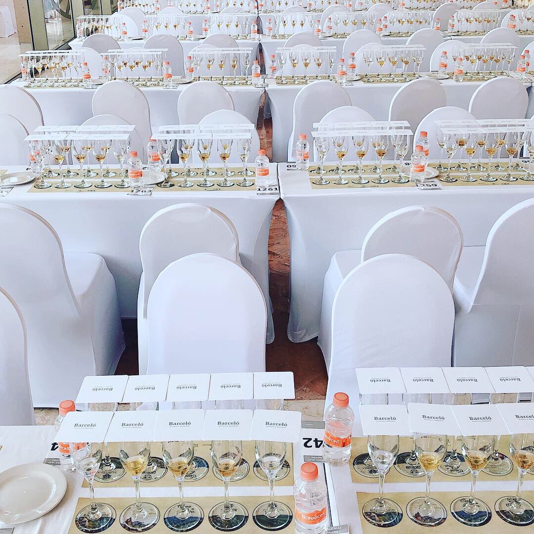 ivanmillanchef's tweet photo. Ahora si! La cata de tequila más grande del mundo !!
.
.
.
.
#Barcelomoments #BarceloMayaGrandResort #GuinnesWorldRecords #Catadetequilamasgrandedelmundo
#BarceloExperience
#Barcelover https://t.co/qVnmXUGcw2