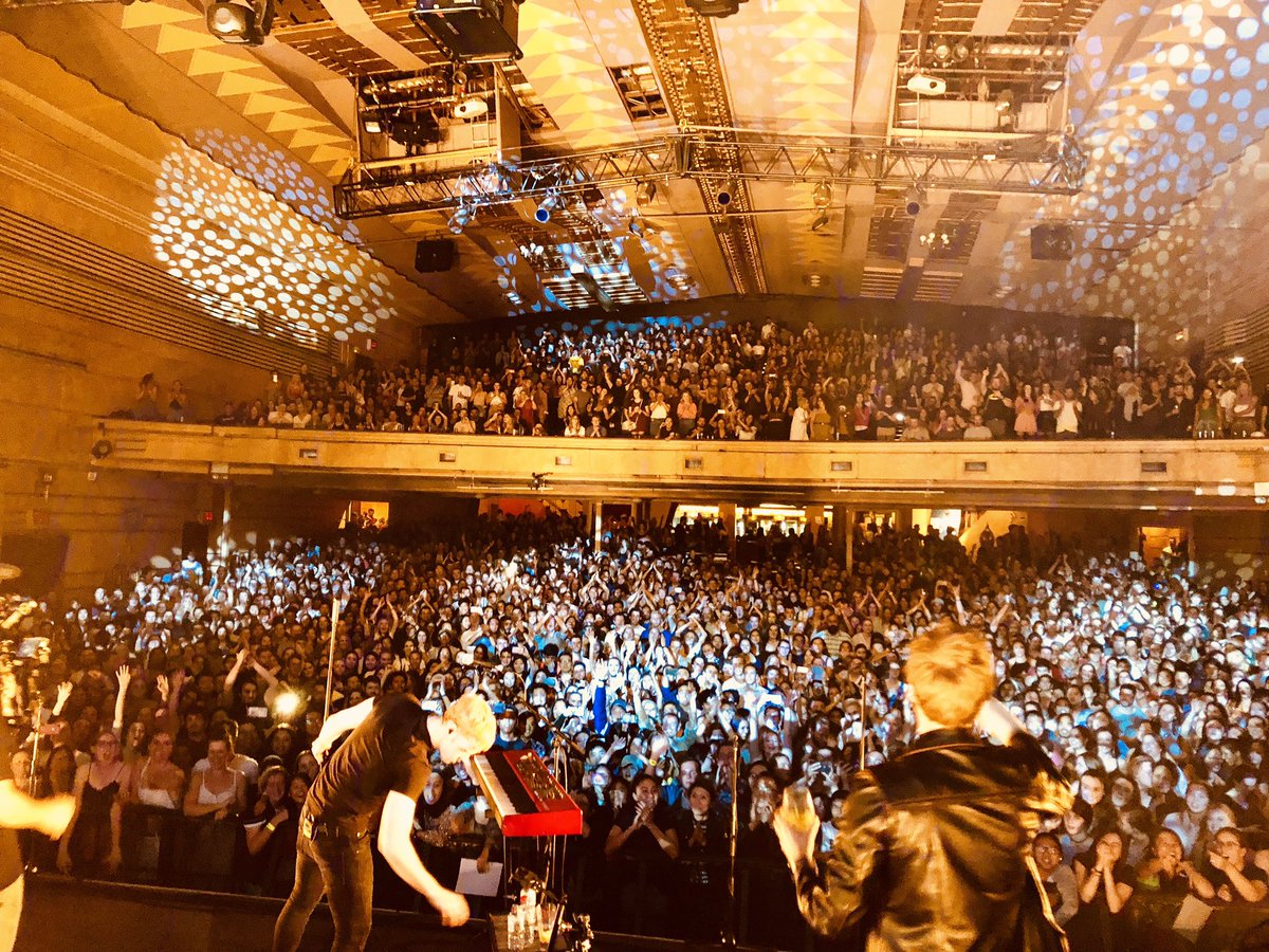 VinnyKodaline's tweet photo. Pretty amazing way to end the tour! Sydney that was incredible, one of the best shows ever! Thank you to everyone who came to any of the dates on the #PoliticsOfLivingTour It’s been one we won’t forget ❤️ https://t.co/3RF3KW23ph